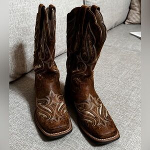 Ariat Brown Boots with Embroidered Design